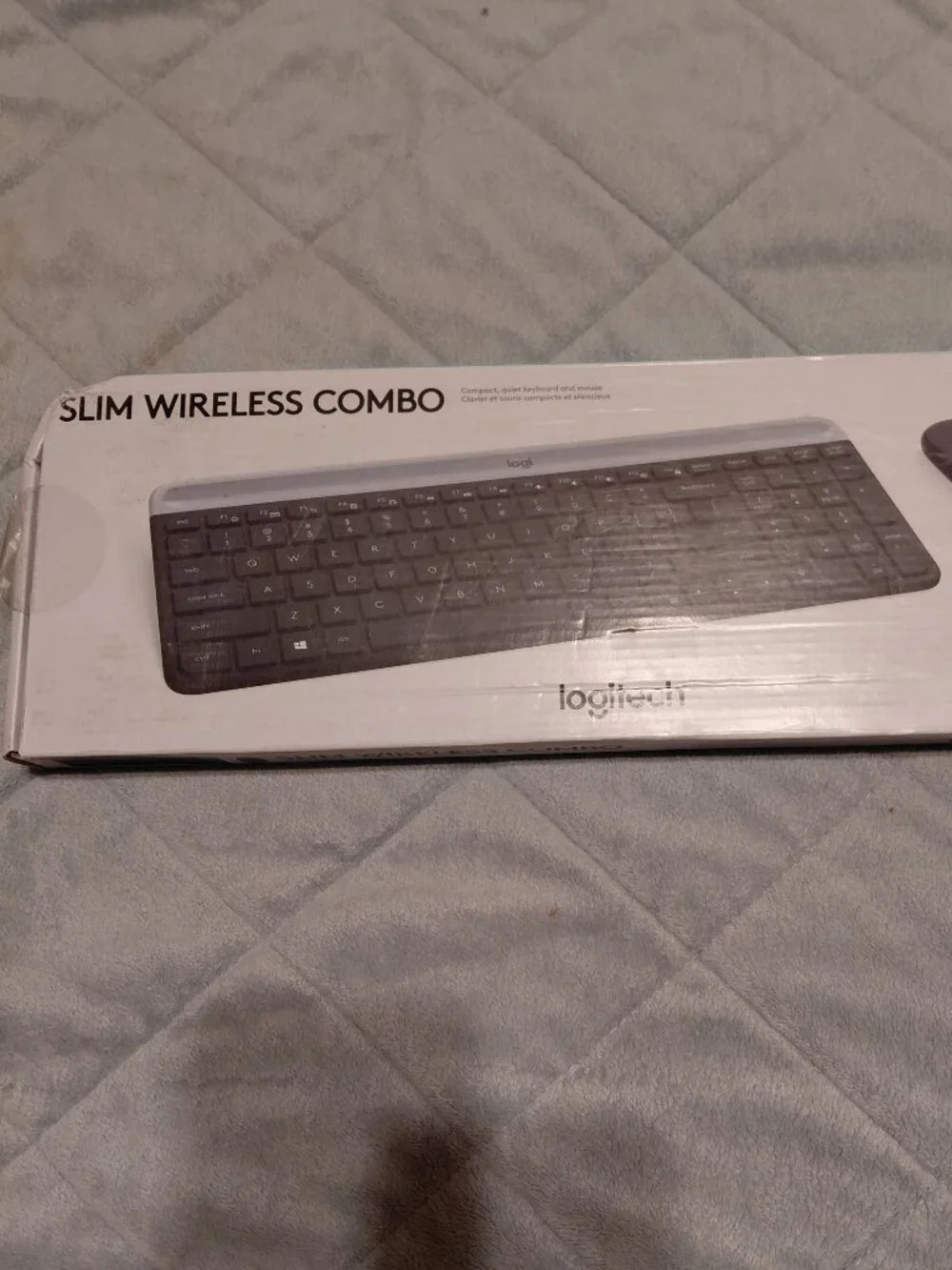 Logitech MK470 Graphite Slim Wireless Combo Keyboard & Mouse Modle VIPRB-920-010
